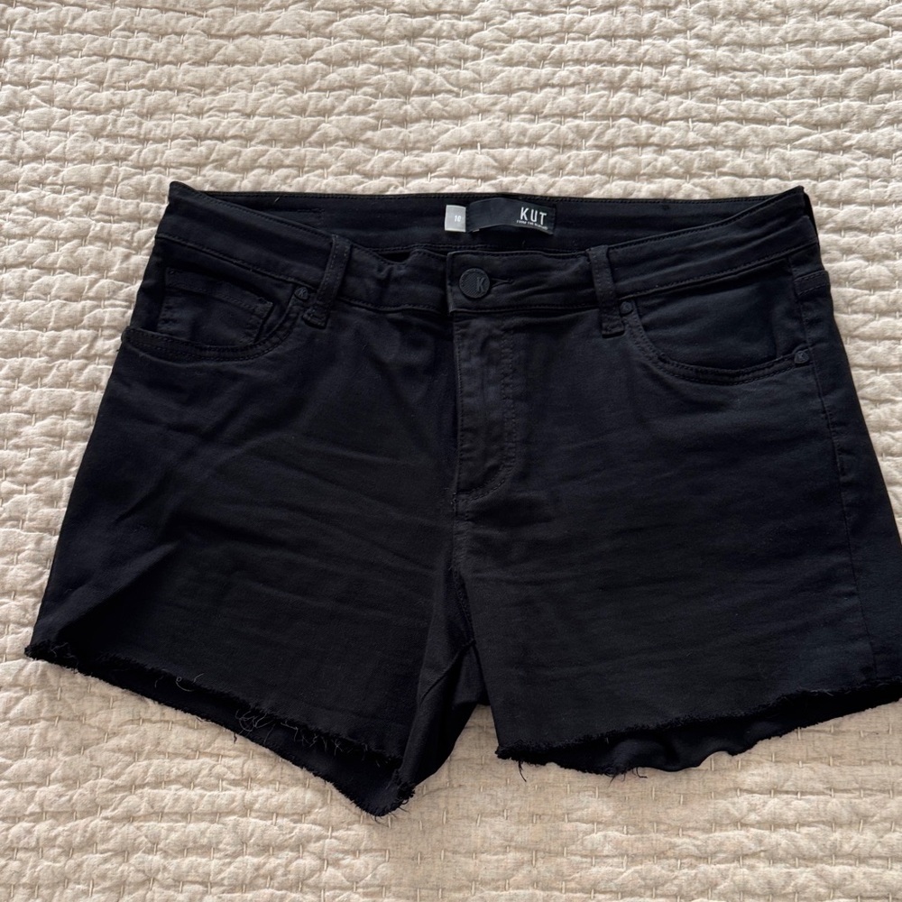 Kut from the Kloth frayed hem Black Jean Shorts